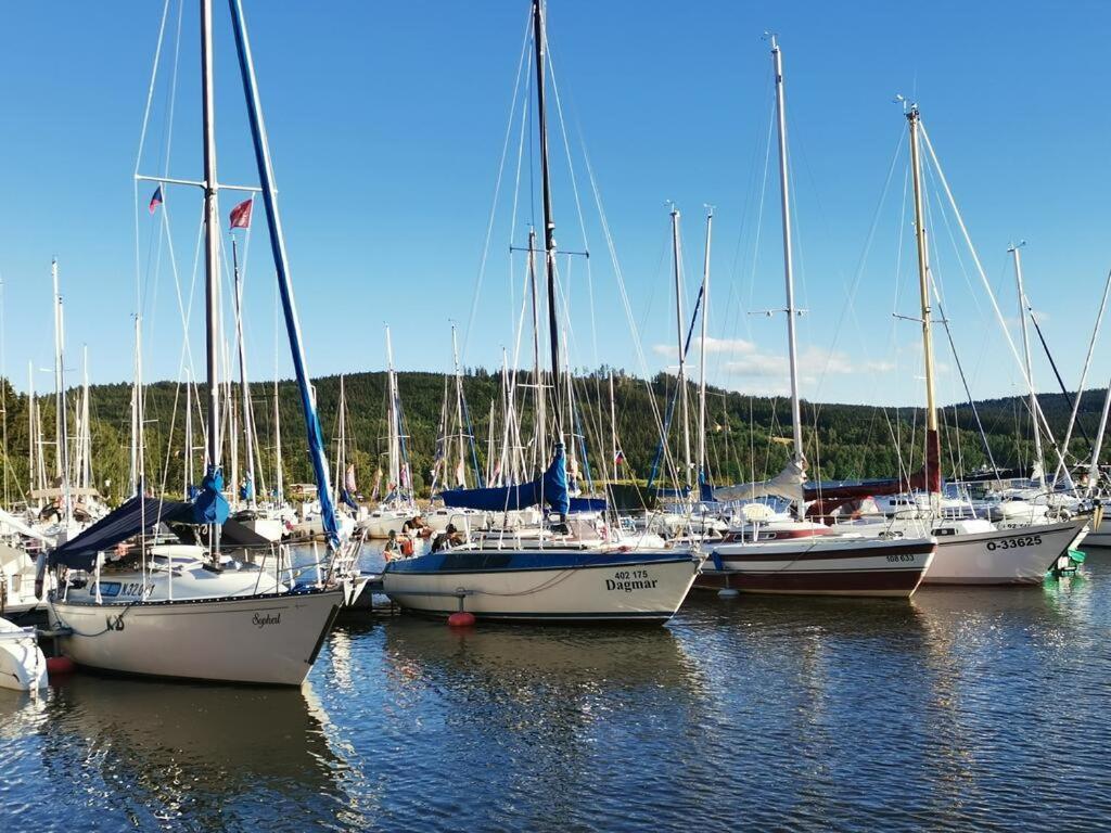 Ubytovani Na Jachte Lipno nad Vltavou Exterior photo