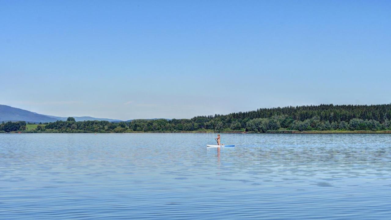 Ubytovani Na Jachte Lipno nad Vltavou Exterior photo